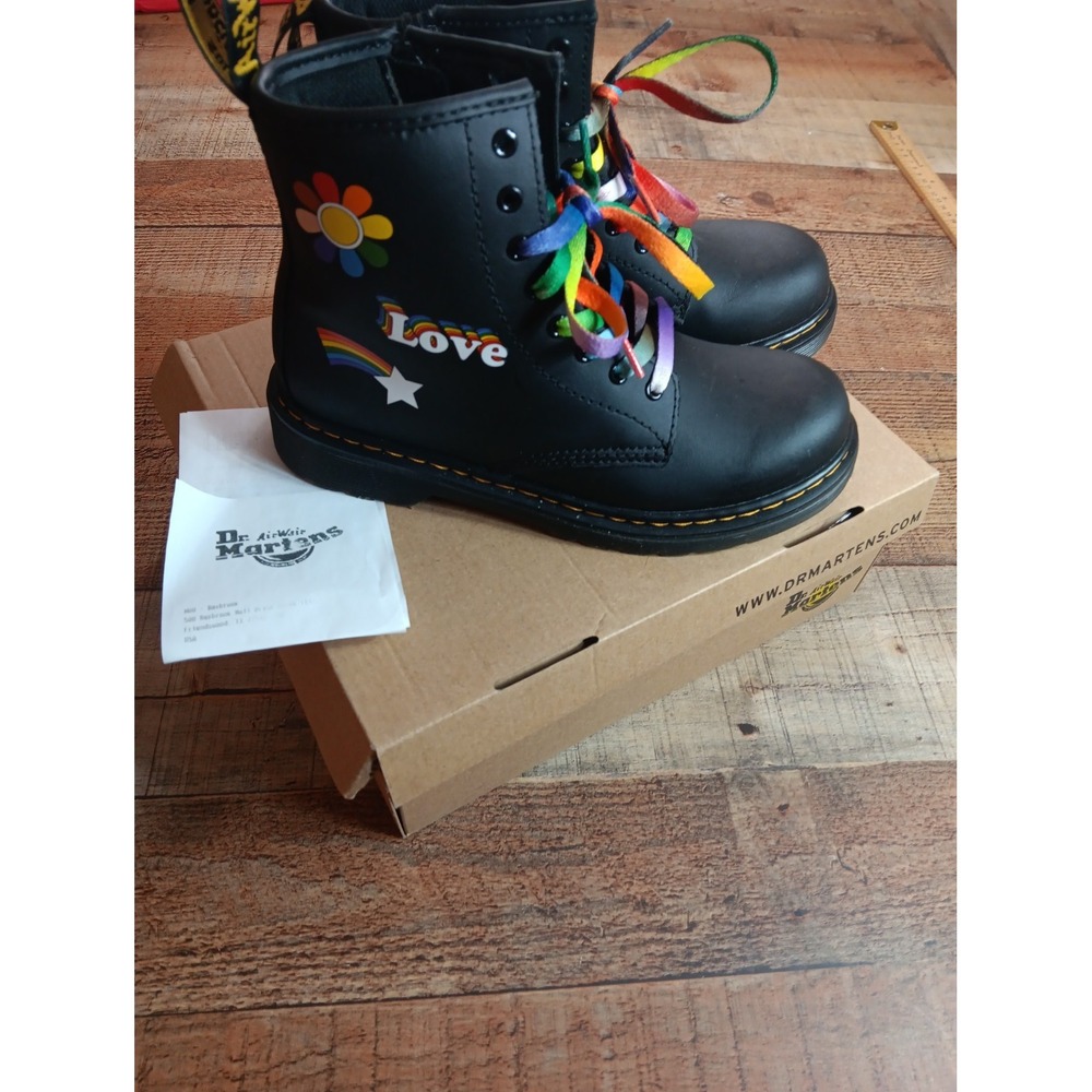 Youth Sz 3 Dr Martens Combat Boots 1460 Retro Rainbow Combat Pride Black